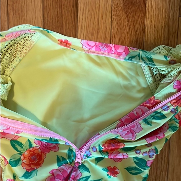 Art Class Yellow Floral Kids Swim One Piece - Picture 4 of 6